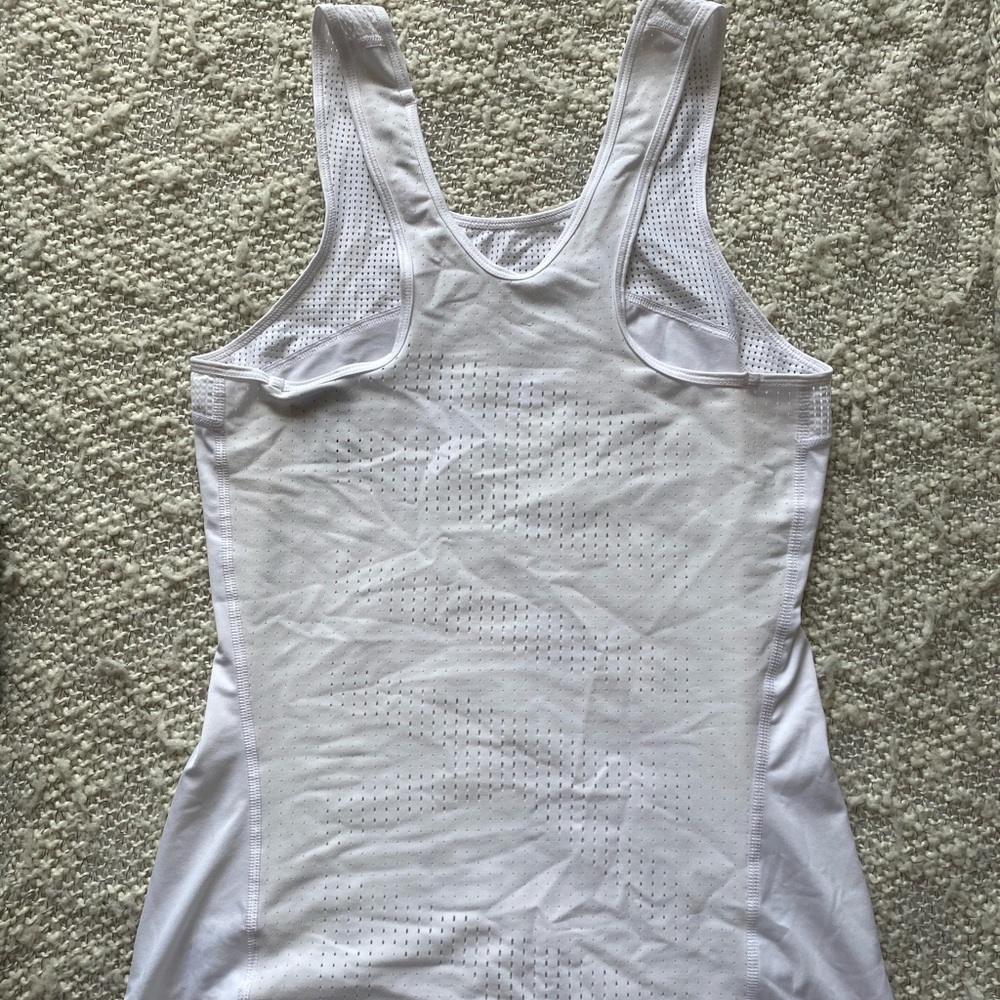 Nike Pro Hypercool Tank - Picture 4 of 4